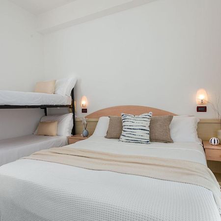 Hotel Teti Bellaria-Igea Marina Bagian luar foto