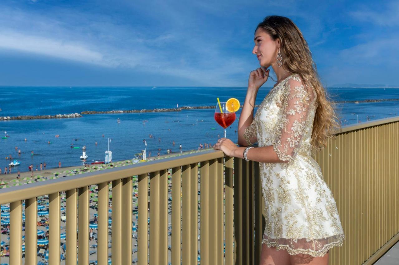 Hotel Teti Bellaria-Igea Marina Bagian luar foto