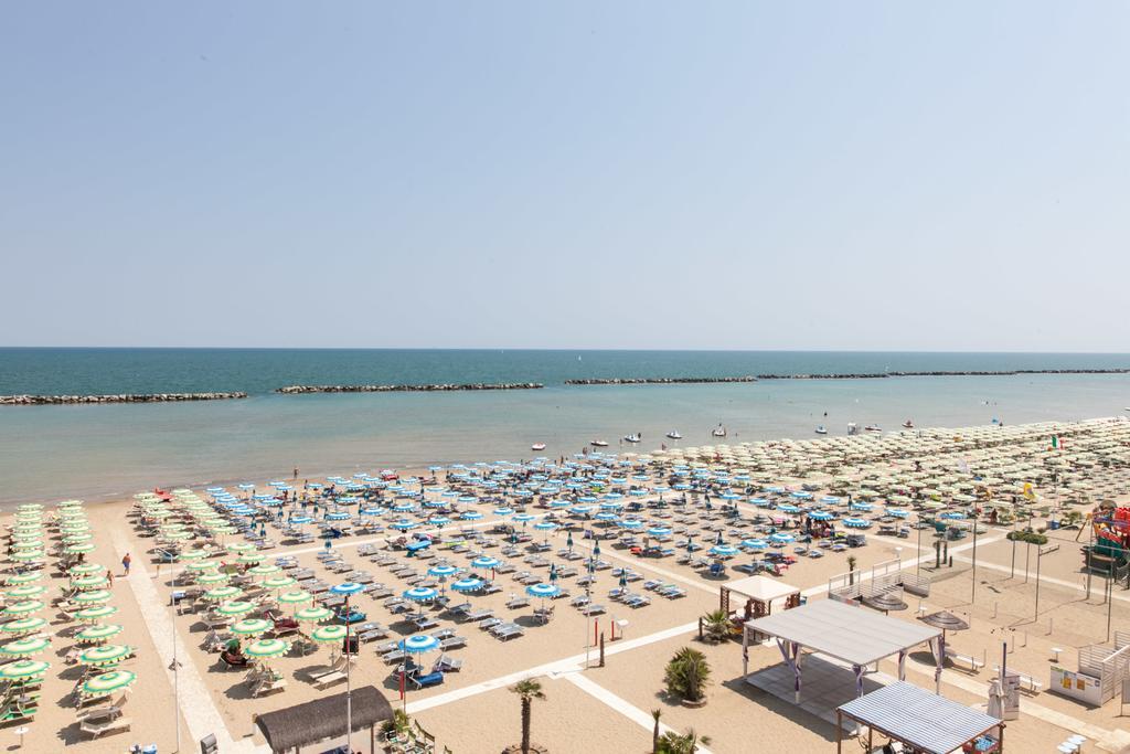 Hotel Teti Bellaria-Igea Marina Bagian luar foto
