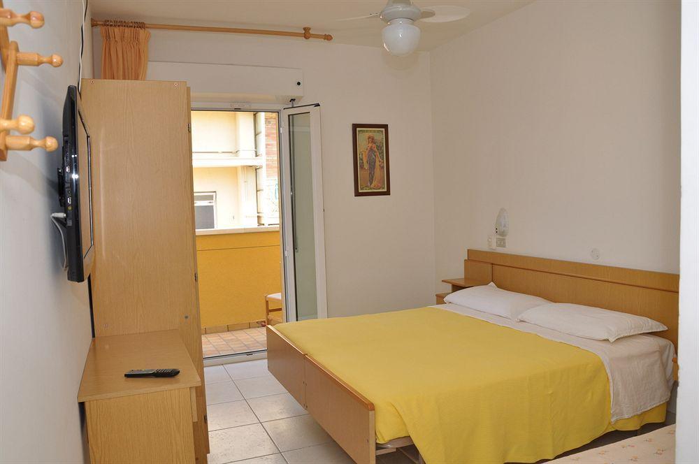 Hotel Teti Bellaria-Igea Marina Bagian luar foto