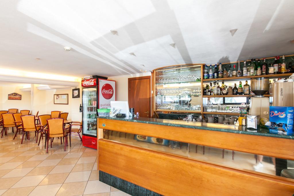 Hotel Teti Bellaria-Igea Marina Bagian luar foto